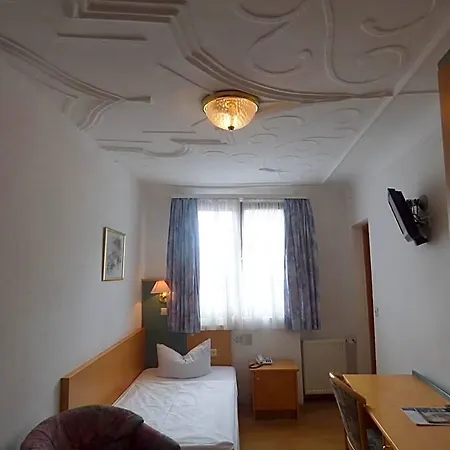 Hotell Krone 3*